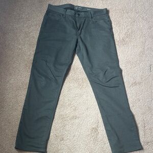 Banana Republic Travel Jeans 33x32